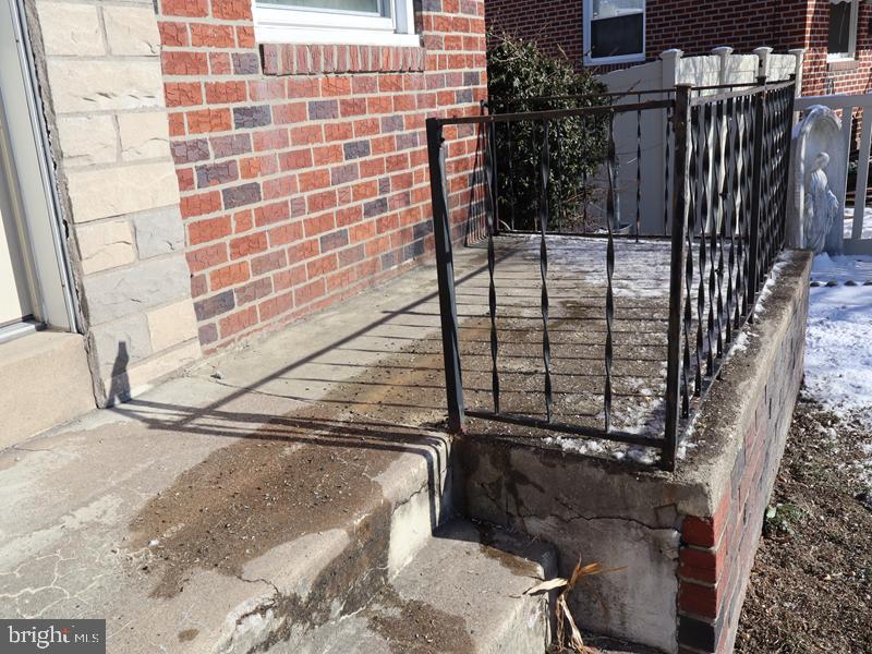 110 Lynn Rd