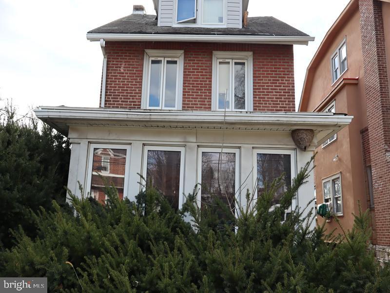 142 Bartlett Ave