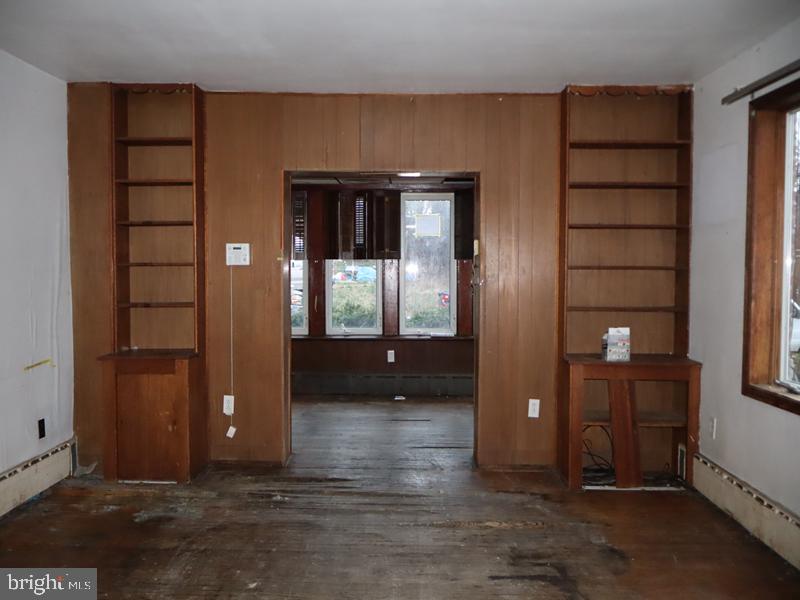 142 Bartlett Ave