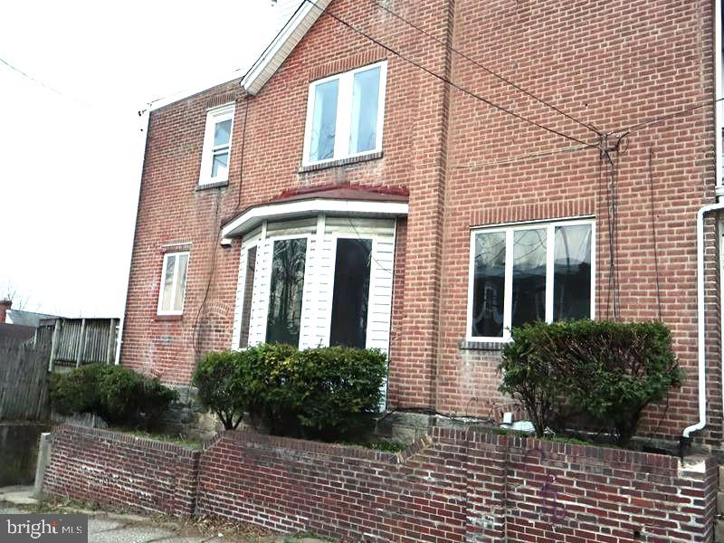 142 Bartlett Ave