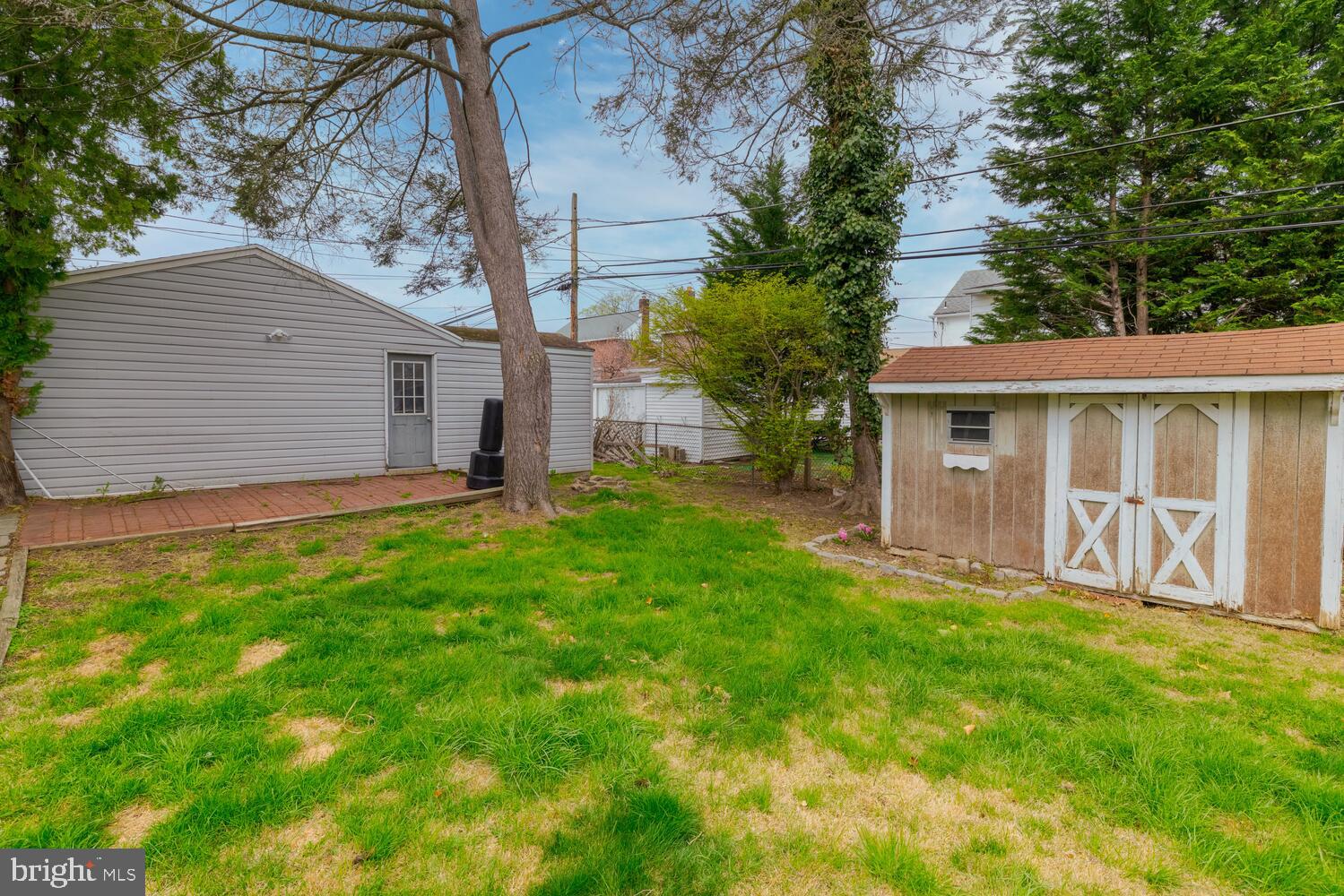 229 Rosewood Ave