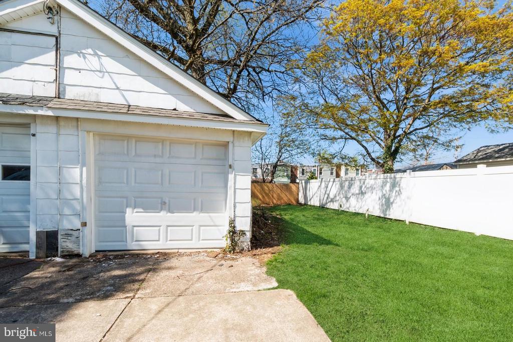1206 Myrtlewood Ave