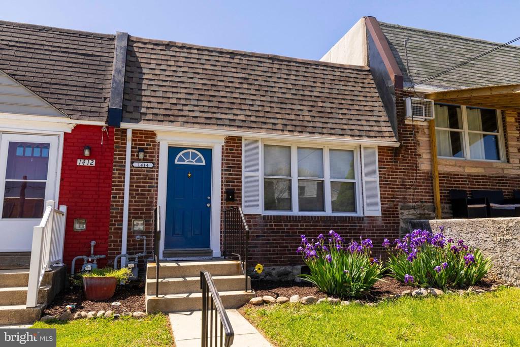1414 Simpson St