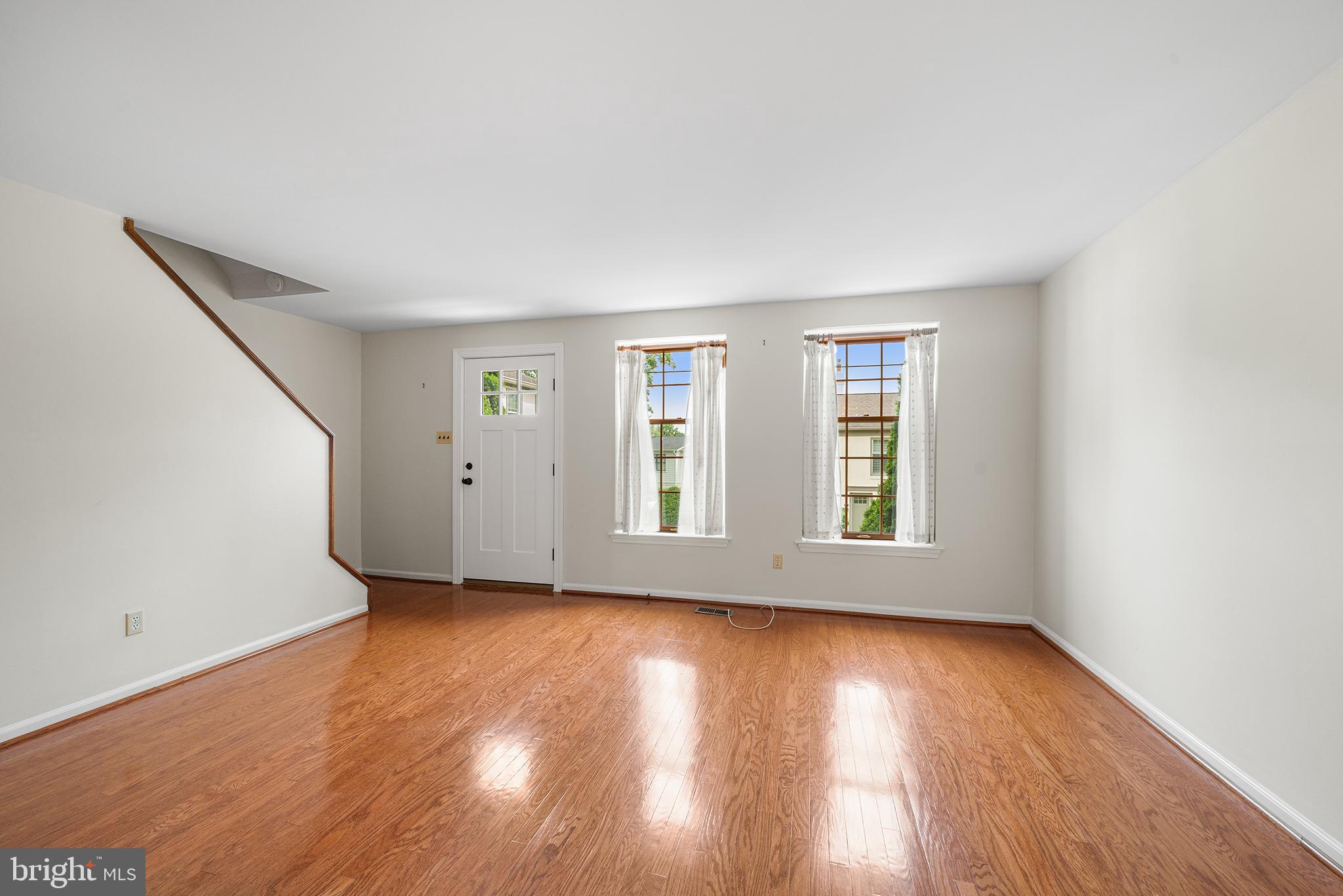 229 Bloomingdale Ave #1