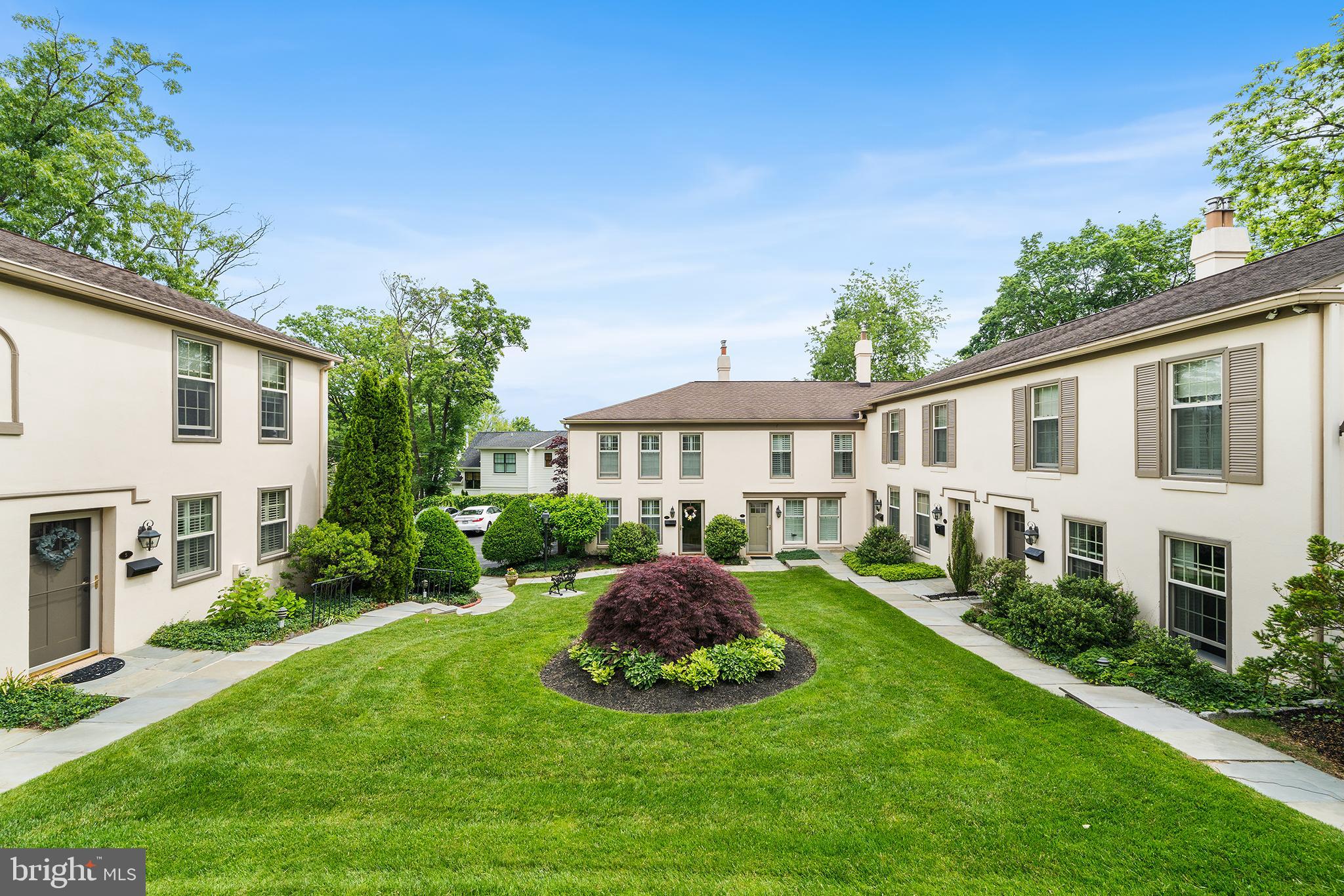 229 Bloomingdale Ave #1