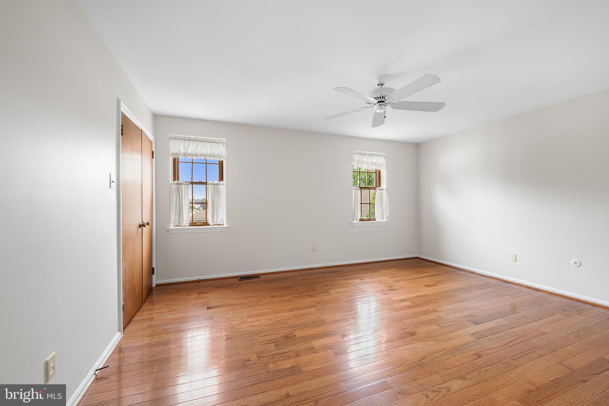 229 Bloomingdale Ave #1