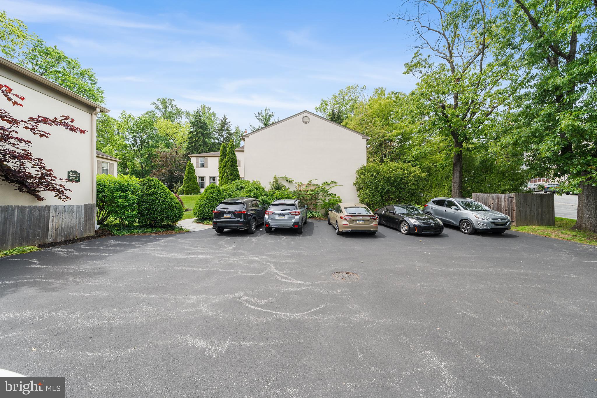 229 Bloomingdale Ave #1