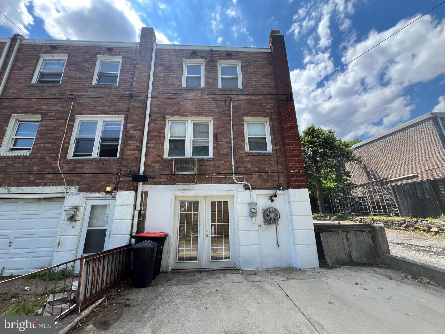 1313 Kerlin St