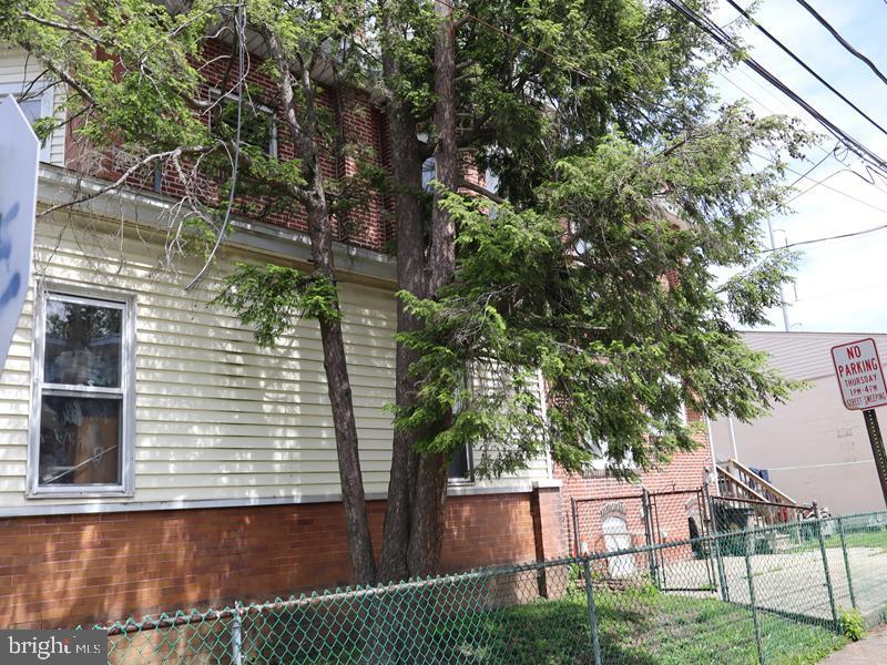 418 Pusey Ave #95