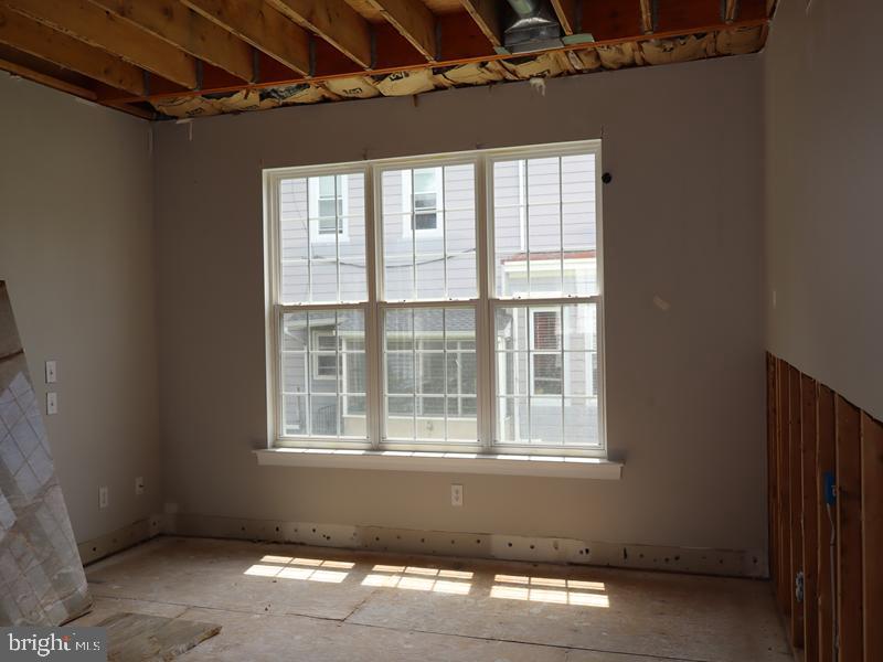 1019 Lafayette Ave