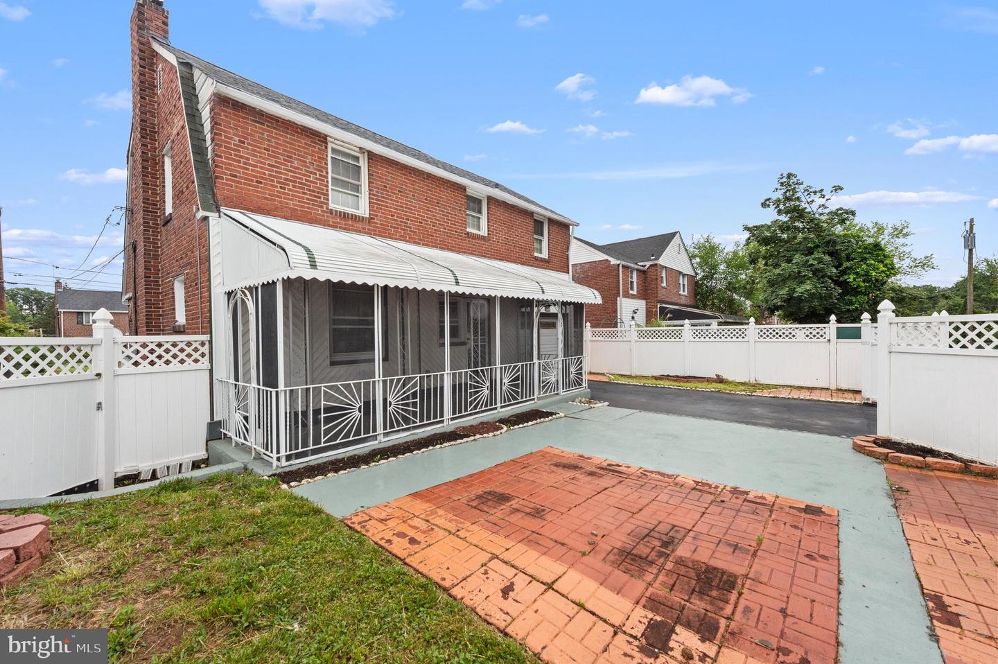 1112 Serrill Ave