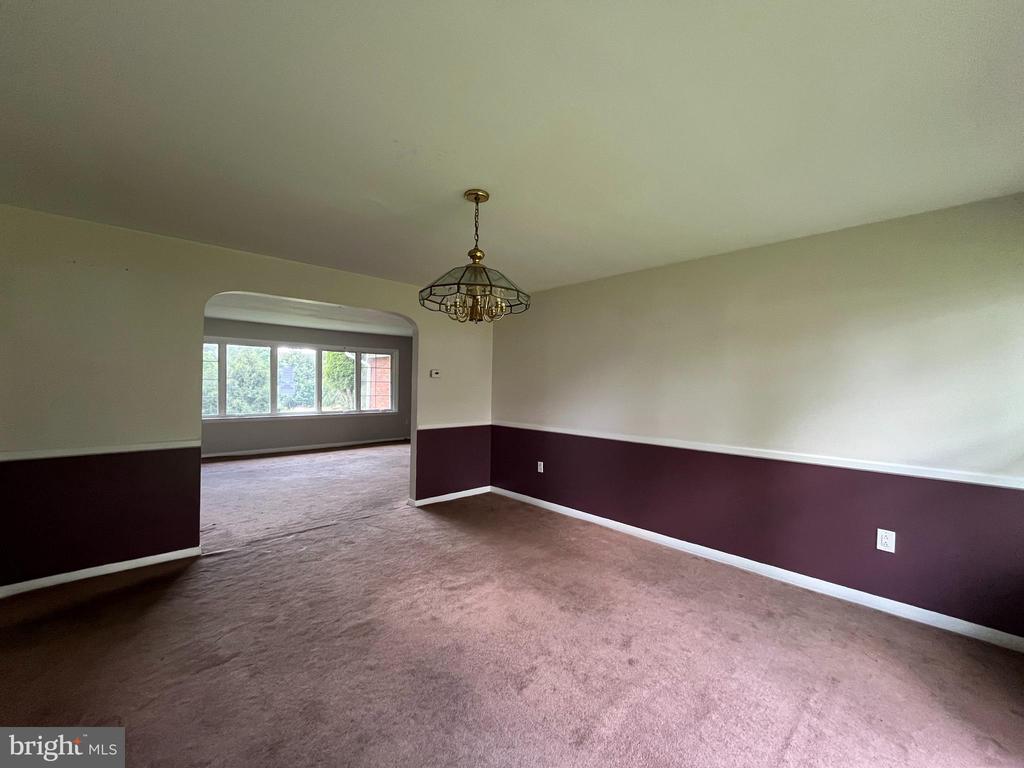 499 Collins Dr