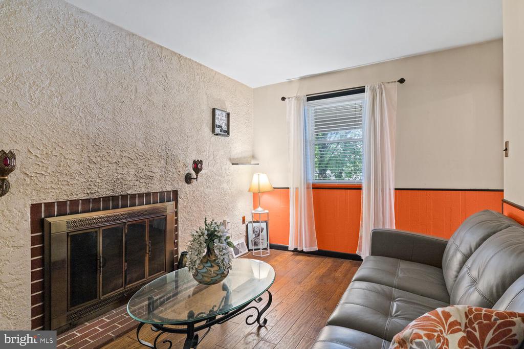517 W Woodland Ave