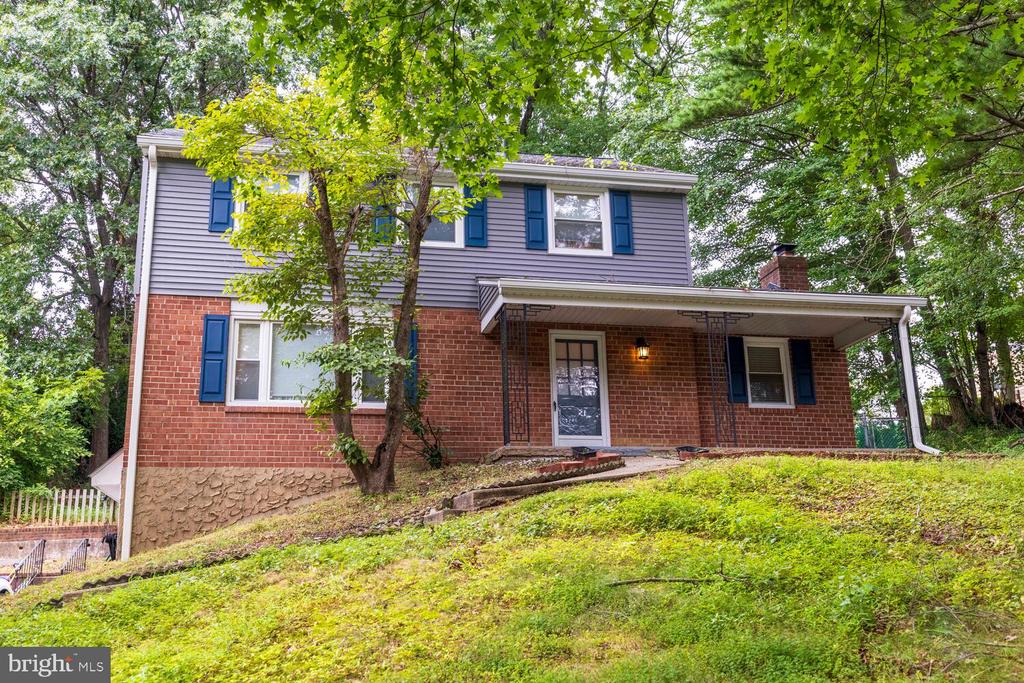 517 W Woodland Ave