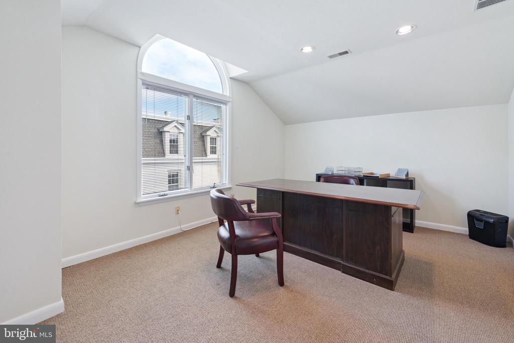 20 W THIRD STREET