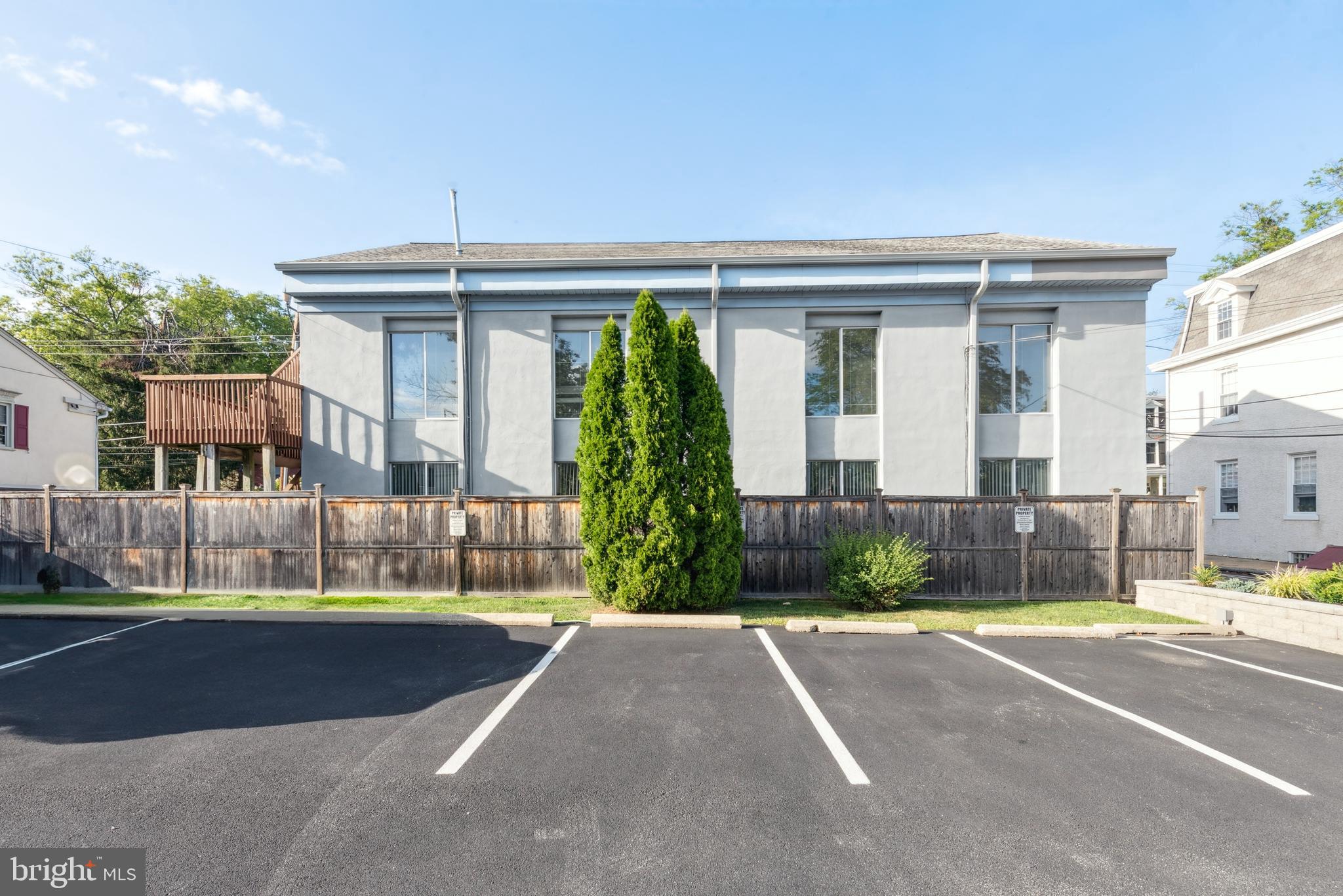 20 W THIRD STREET