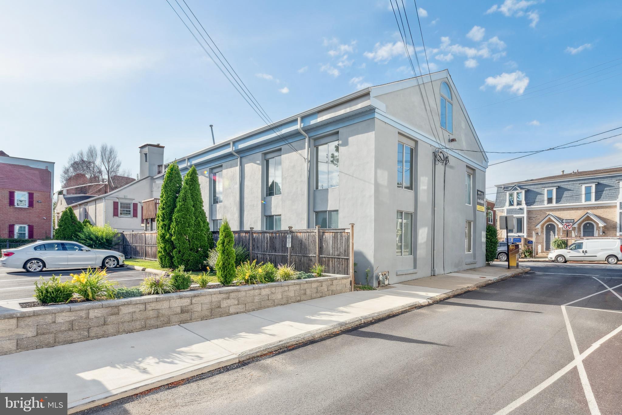 20 W THIRD STREET