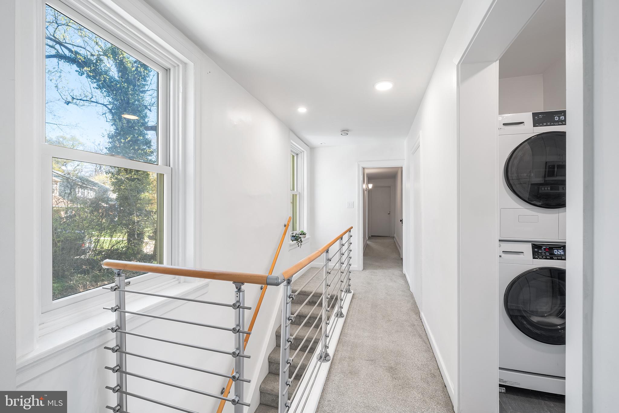 35 VIOLET LANE 2ND FLOOR