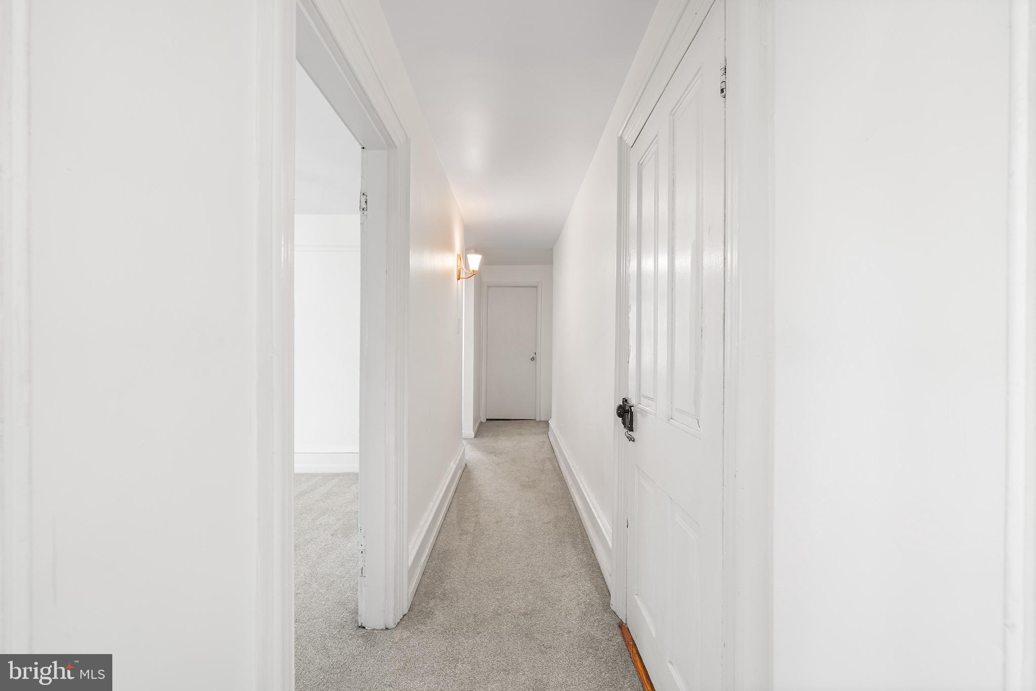 35 VIOLET LANE 2ND FLOOR