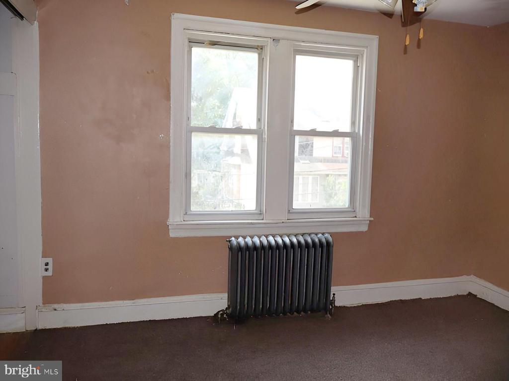 537 ORCHARD AVENUE