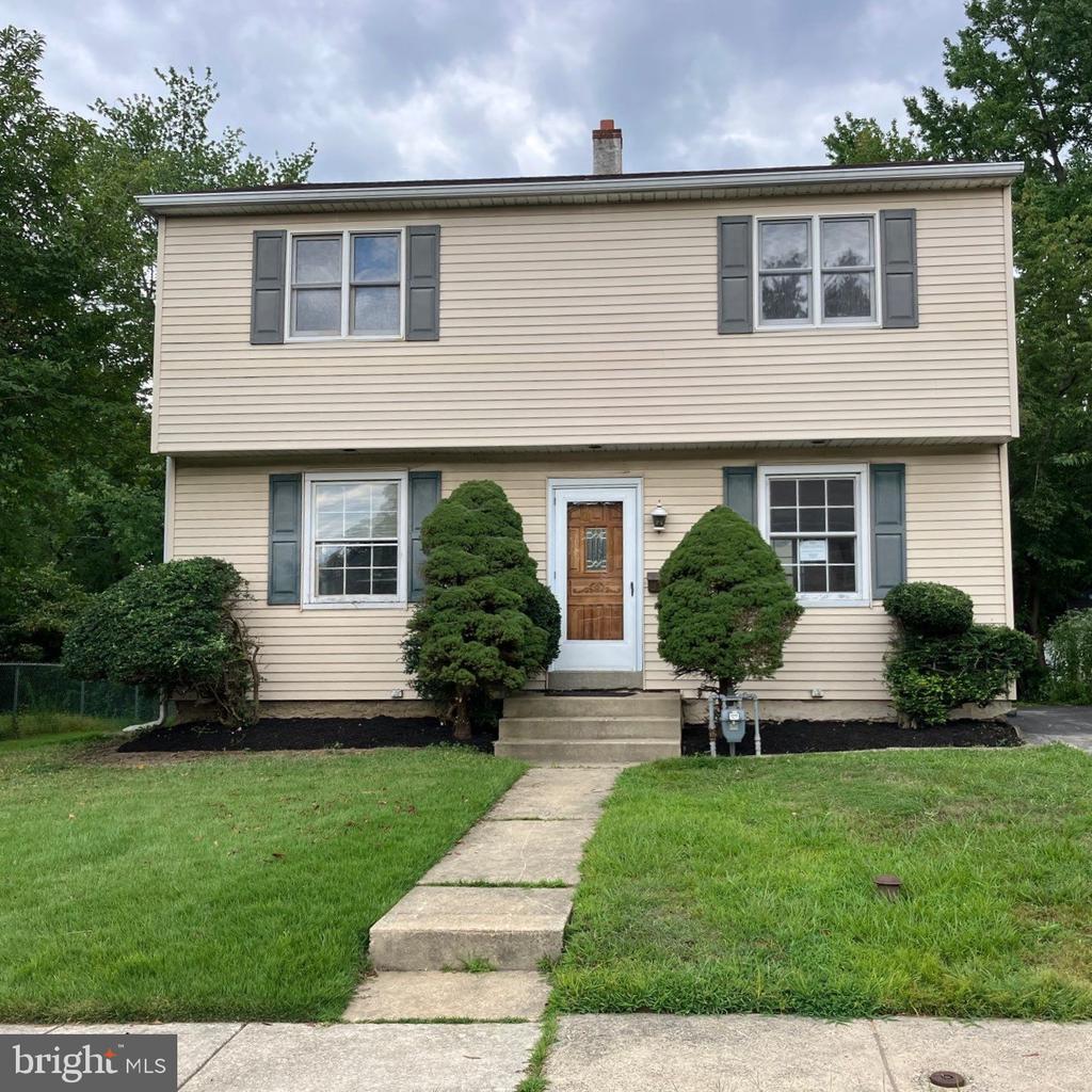 307 PARK CIRCLE