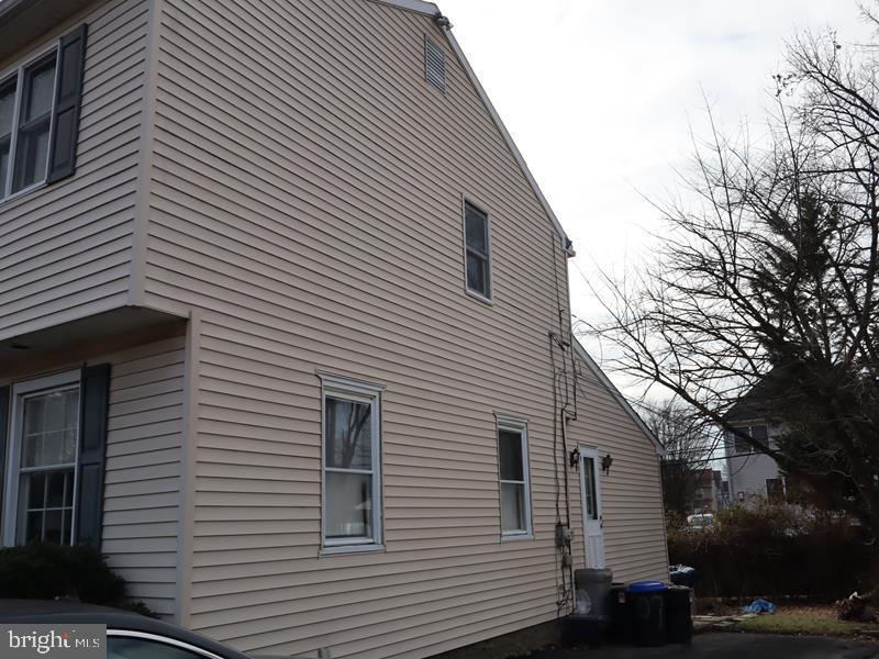 307 PARK CIRCLE