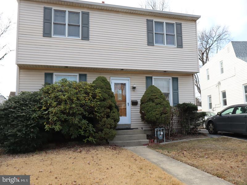 307 PARK CIRCLE