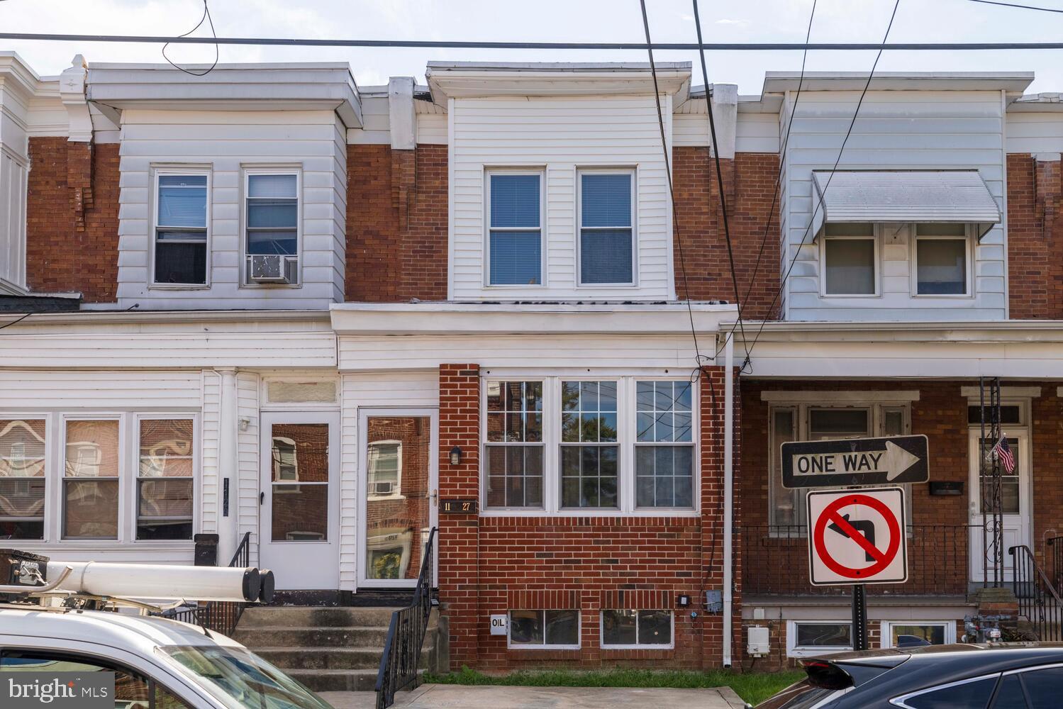 1127 E 11TH STREET