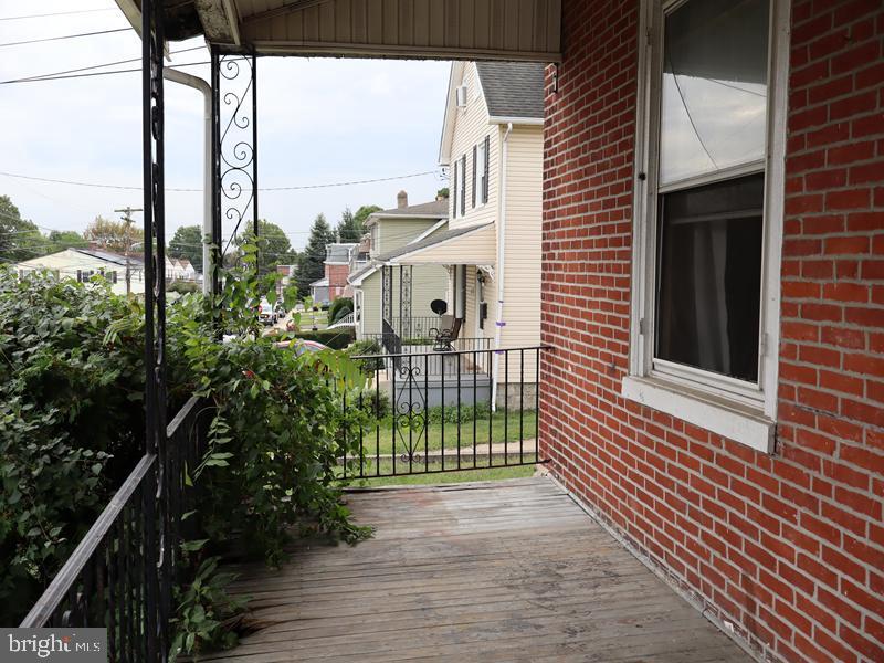 120 N DIAMOND STREET