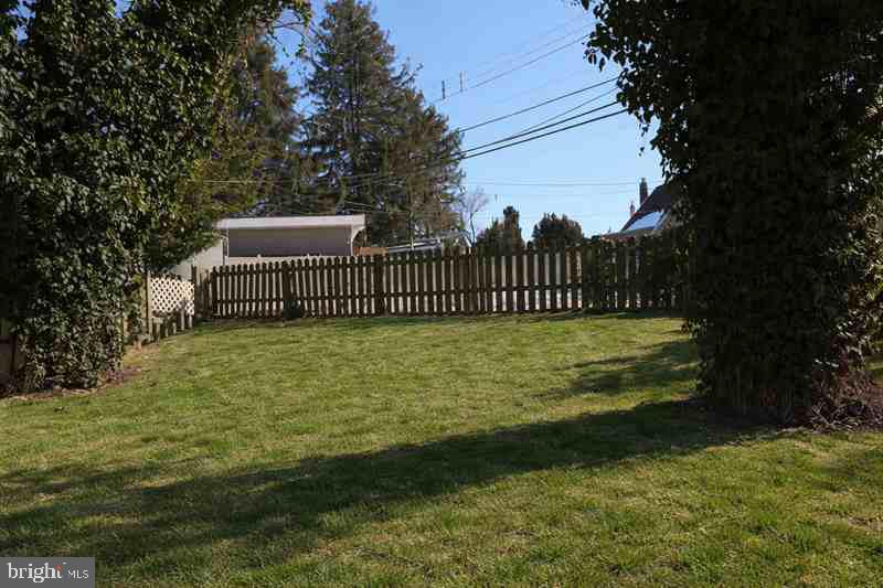 1316 BULLENS LANE