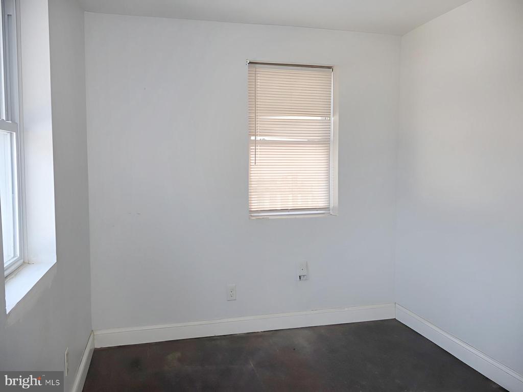 1316 BULLENS LANE
