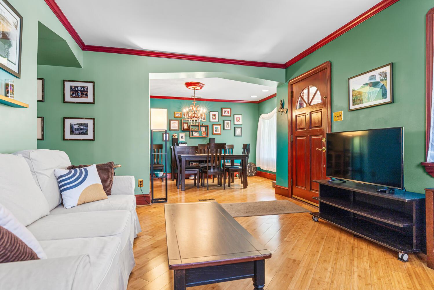 315 EDGEMORE ROAD
