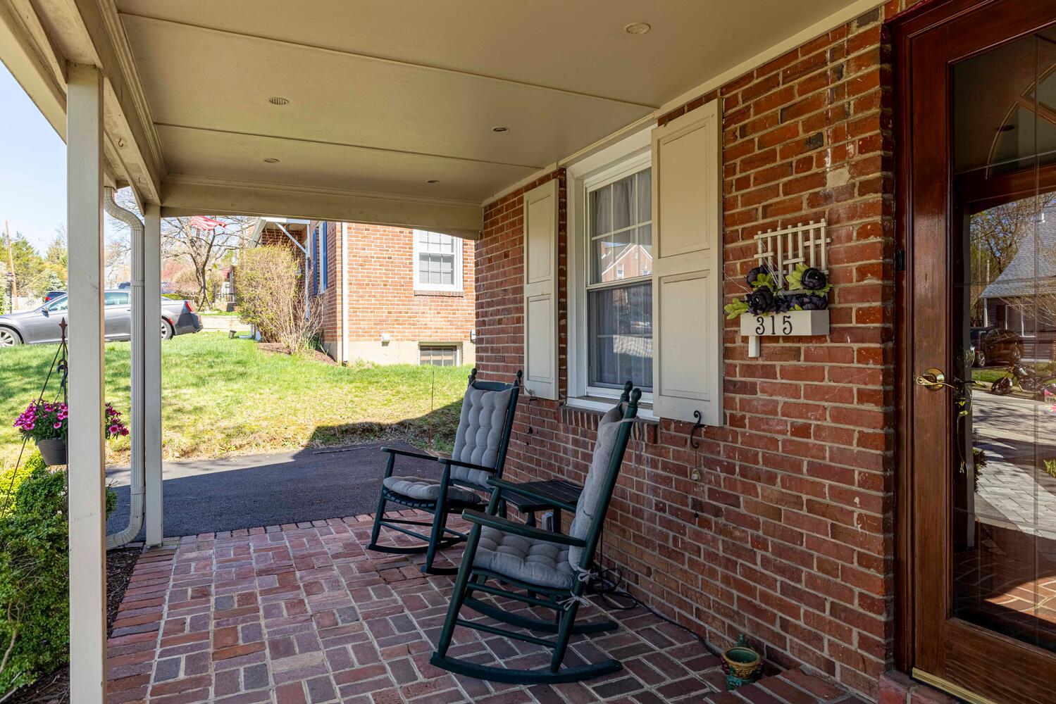 315 EDGEMORE ROAD