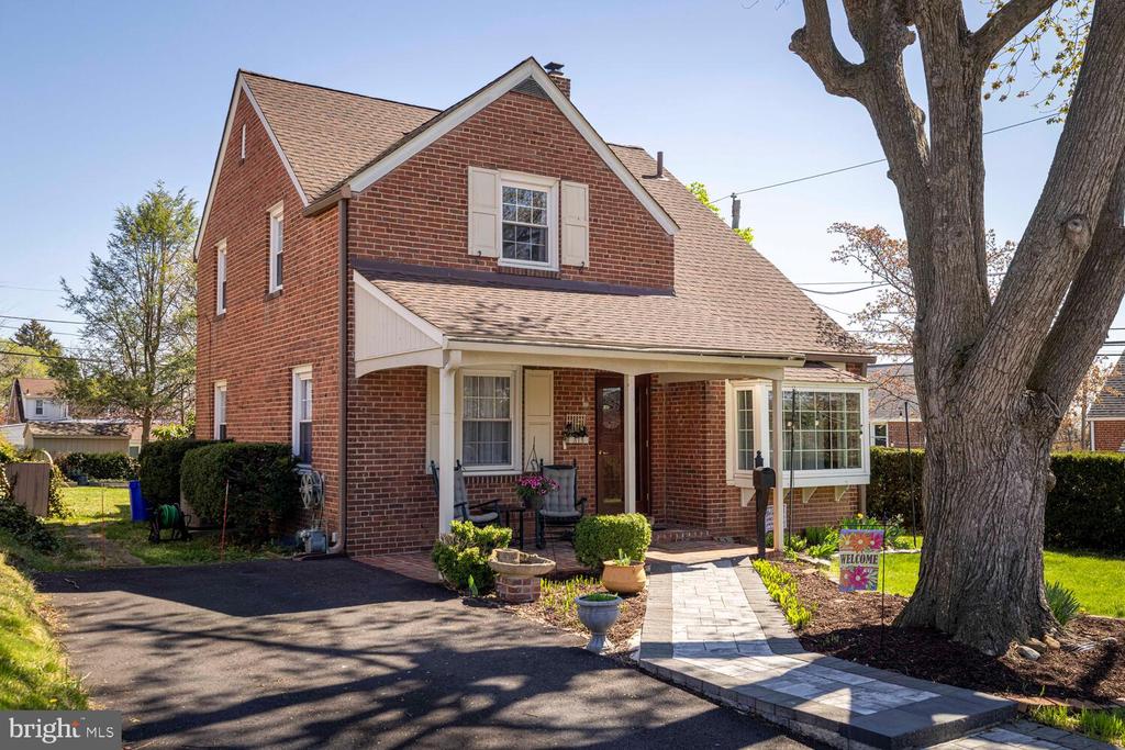 315 EDGEMORE ROAD