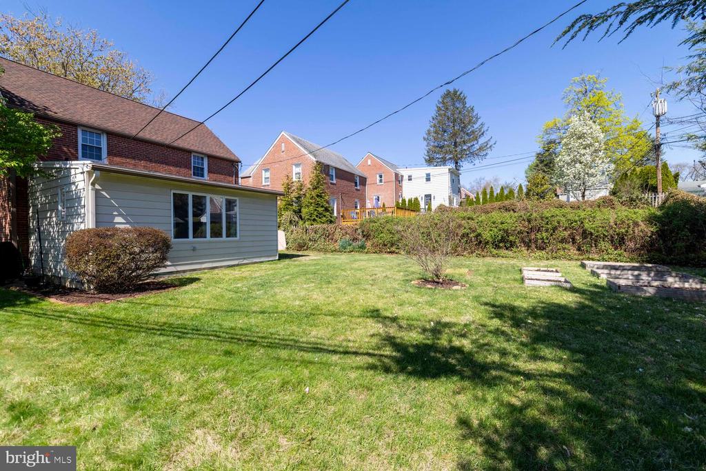 315 EDGEMORE ROAD
