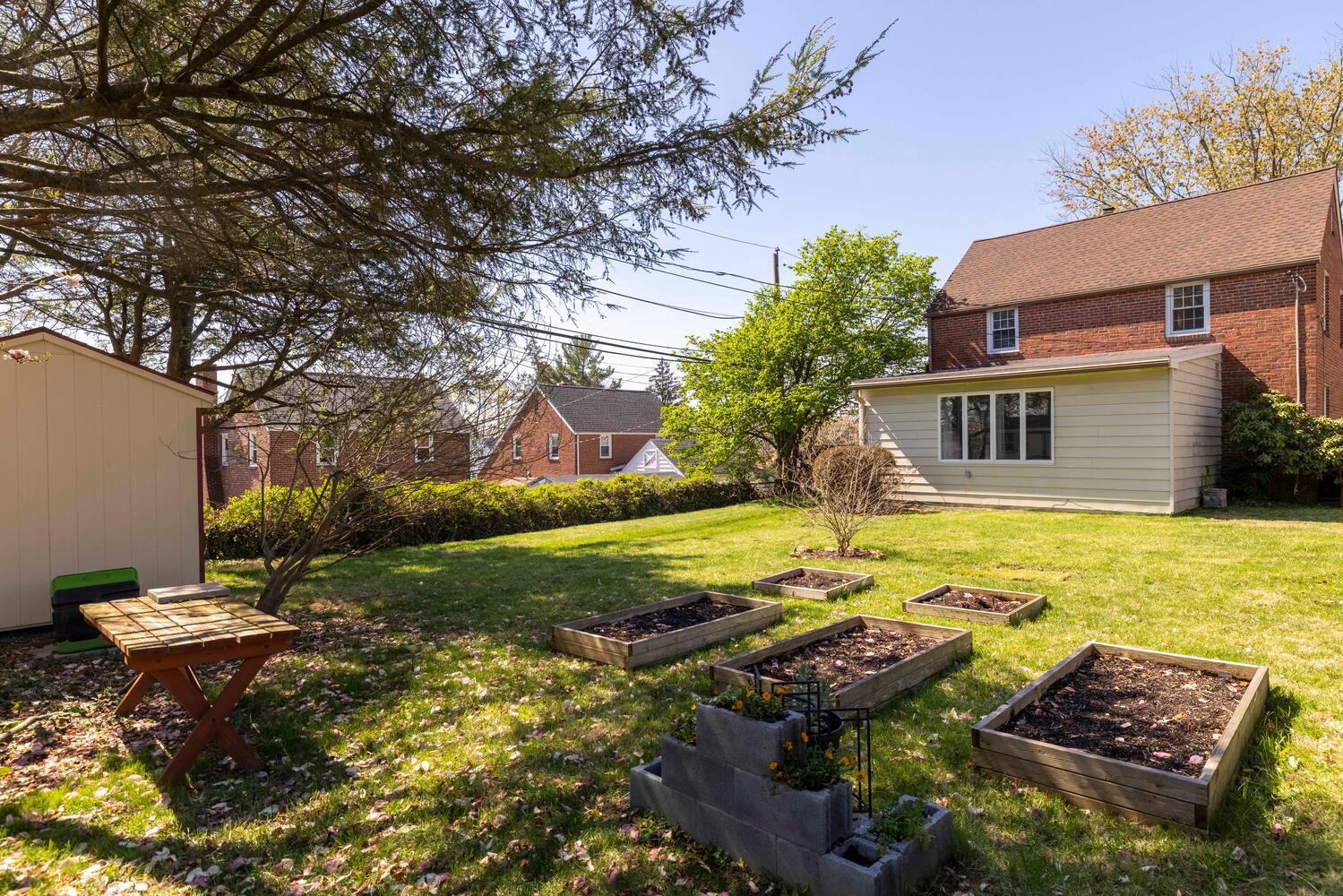 315 EDGEMORE ROAD