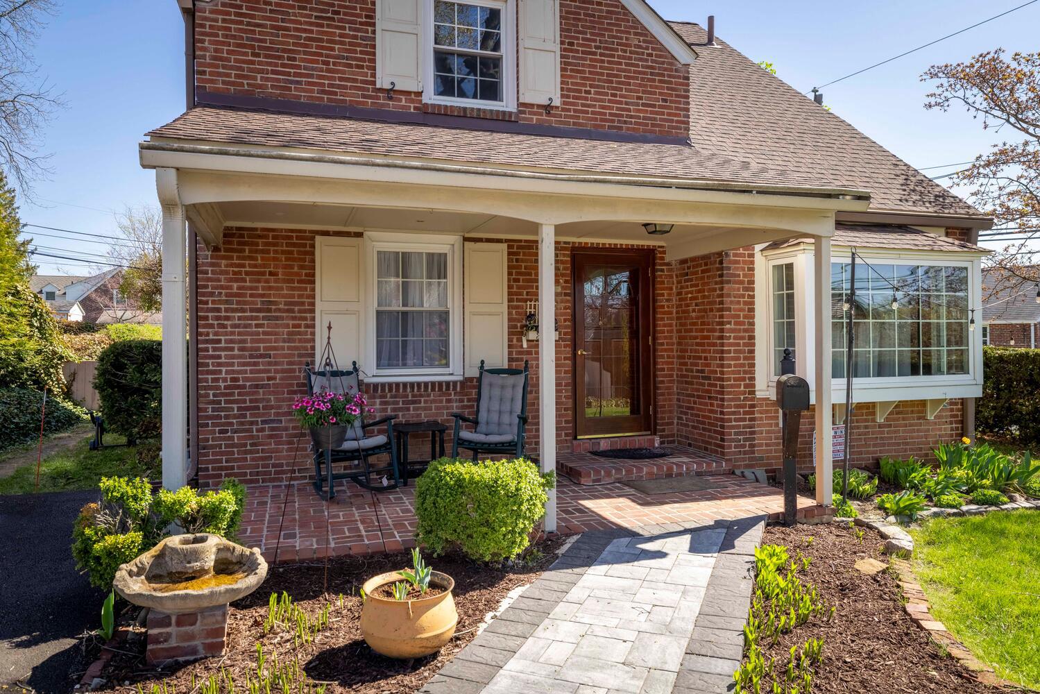 315 EDGEMORE ROAD