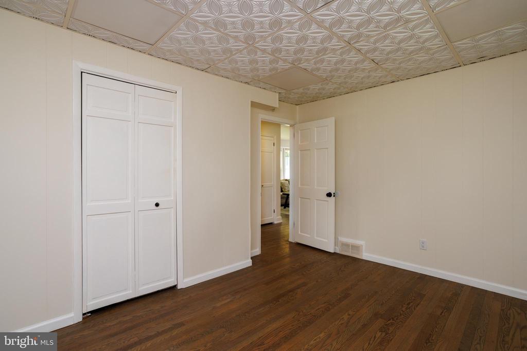 652 MEETINGHOUSE ROAD