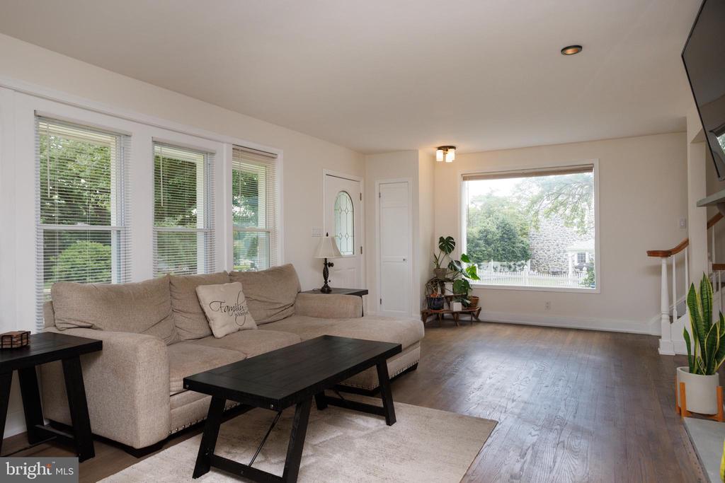 652 MEETINGHOUSE ROAD