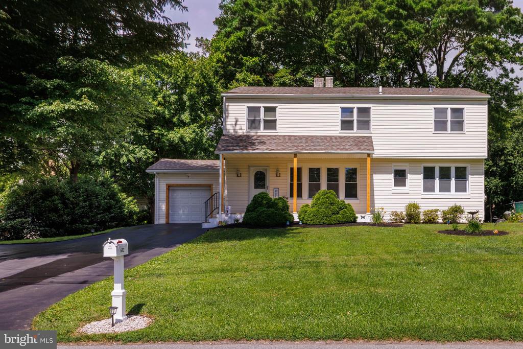 652 MEETINGHOUSE ROAD