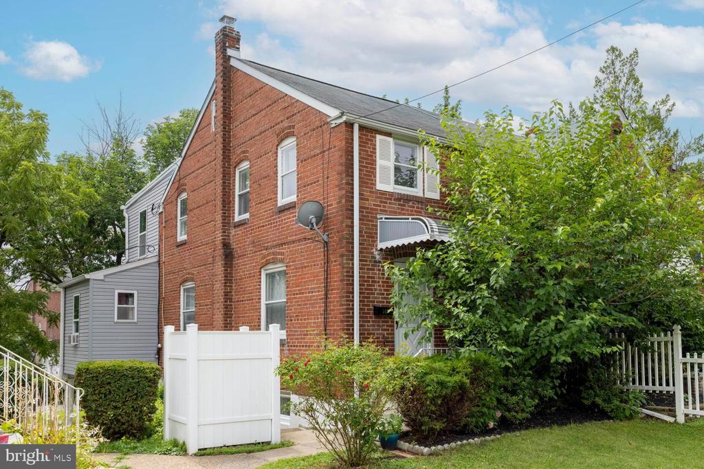 345 HOLMES ROAD