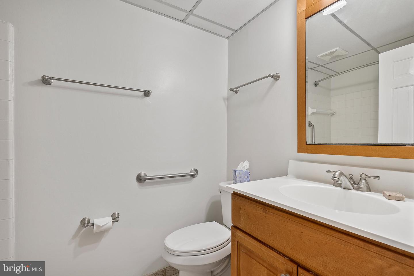 601 Montgomery Ave #105