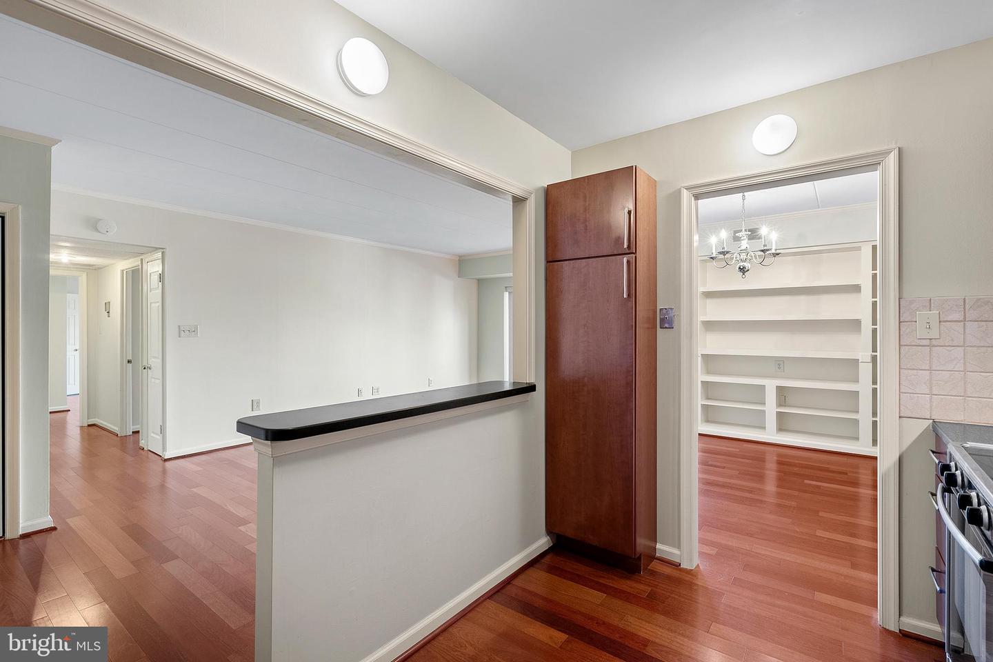 601 Montgomery Ave #105