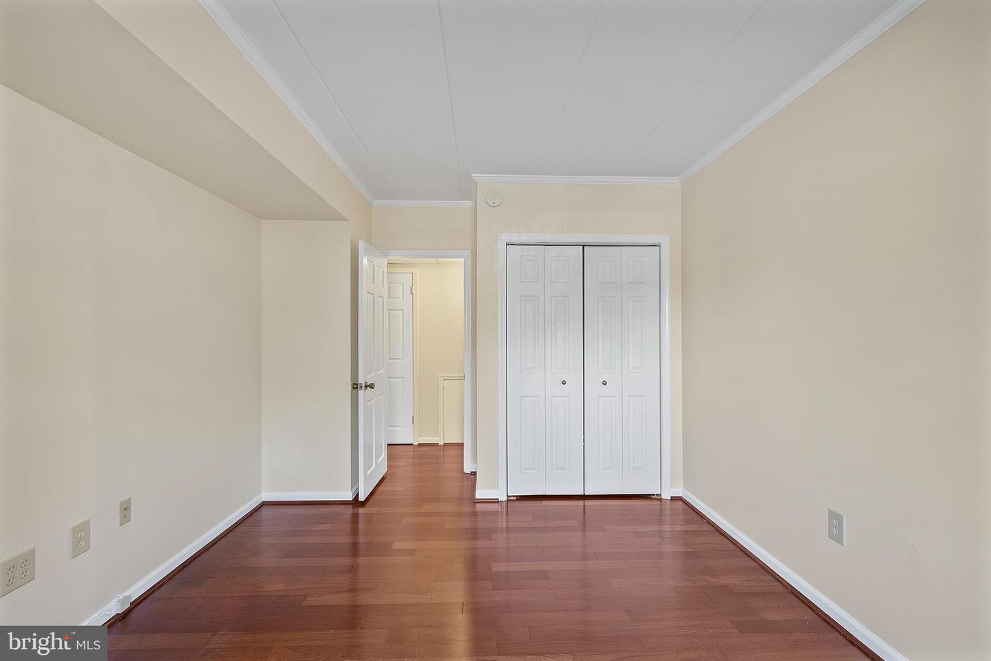 601 Montgomery Ave #105