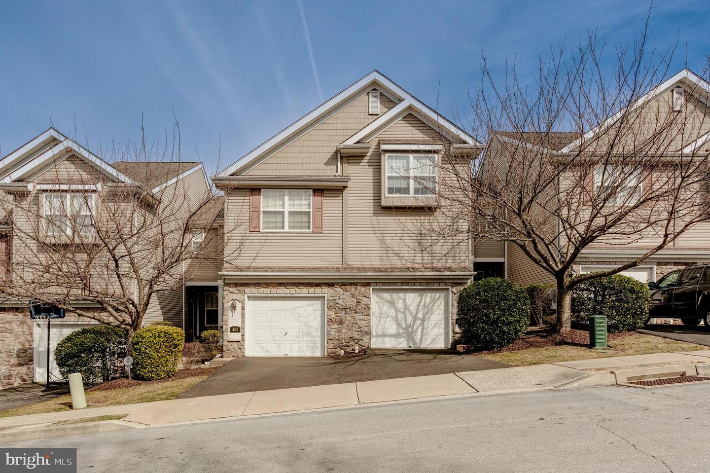 453 Fort Hill Cir