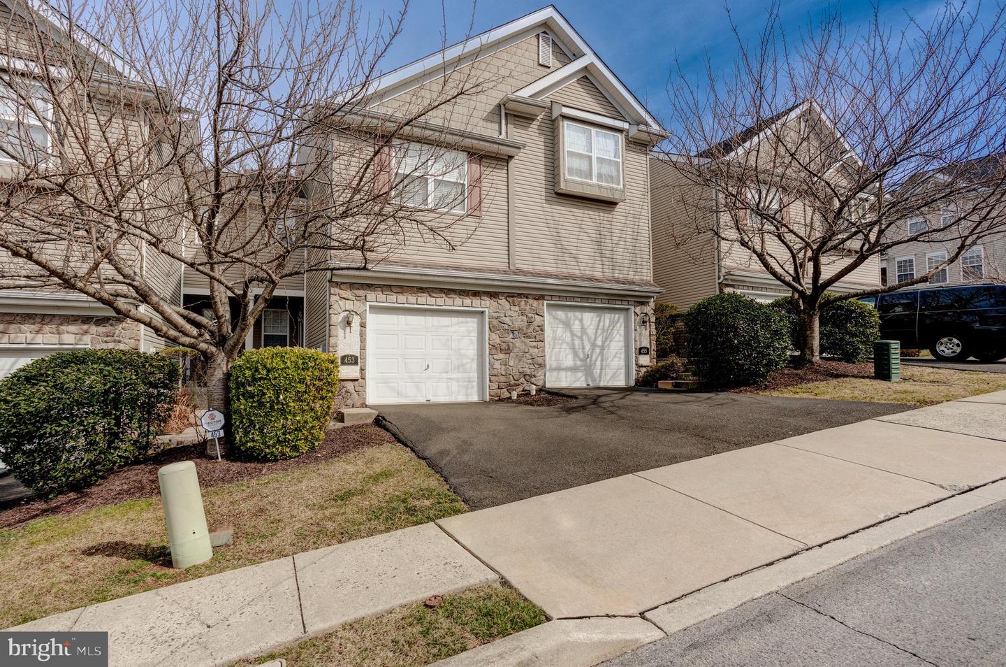453 Fort Hill Cir