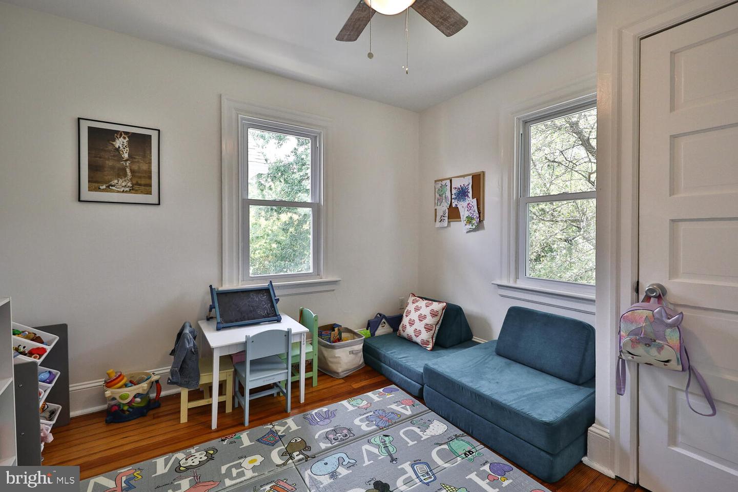 224 E Ave