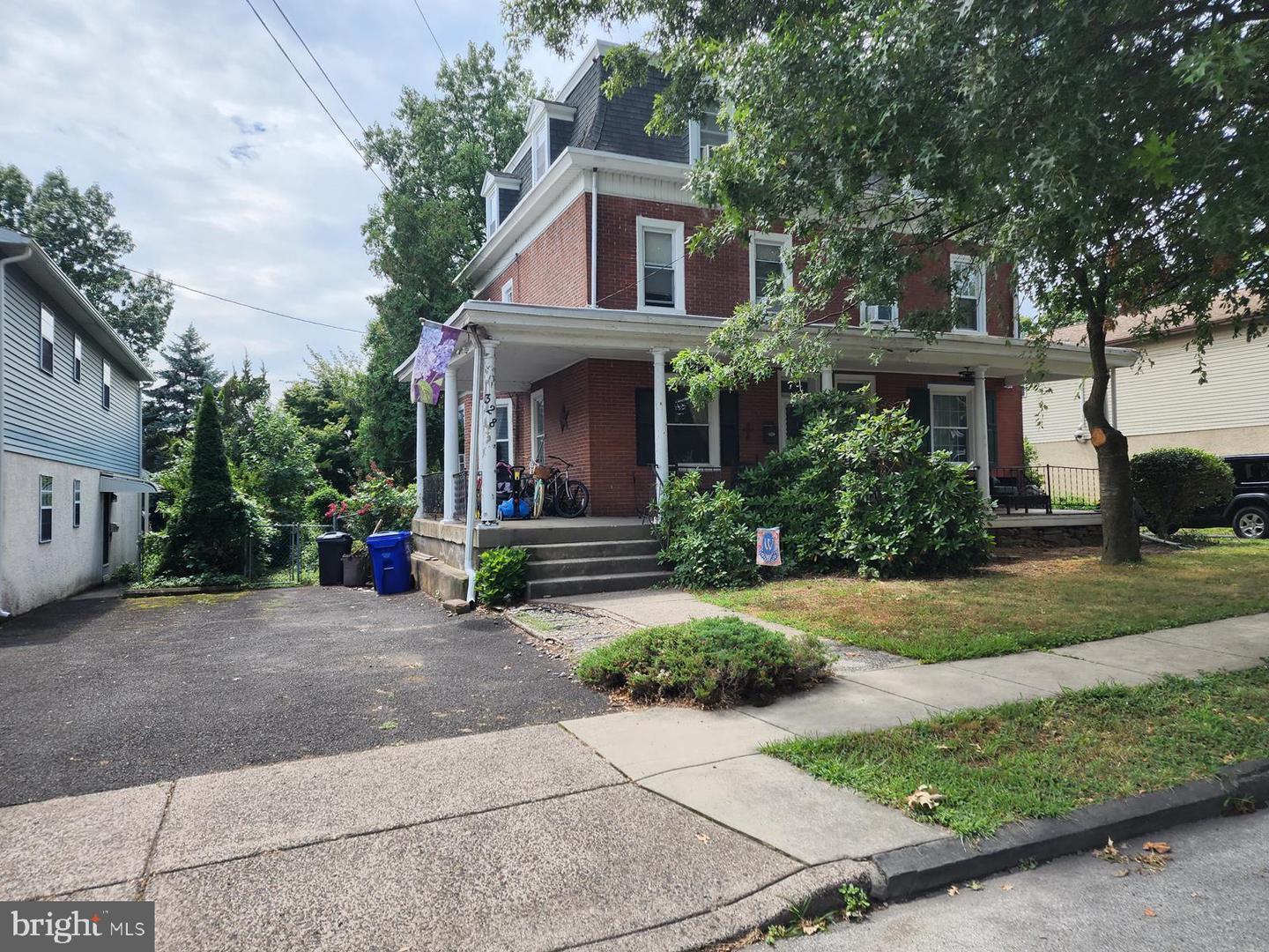328 Franklin Ave