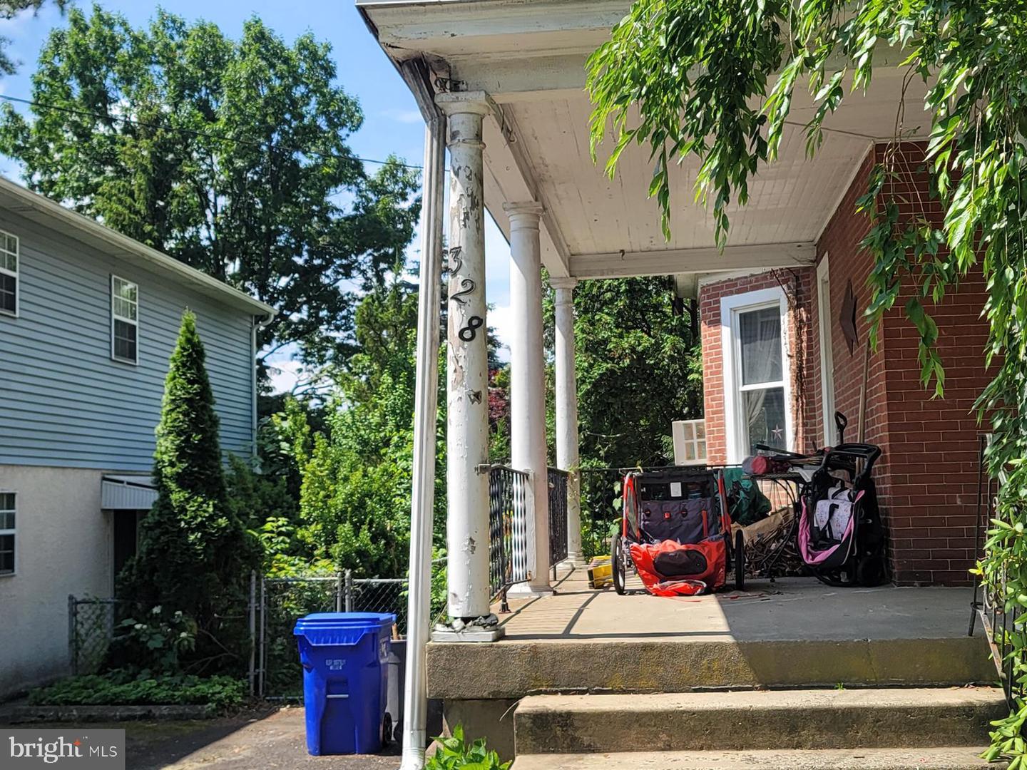 328 Franklin Ave