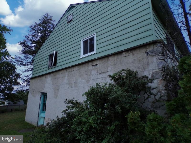 538 General Learned Rd